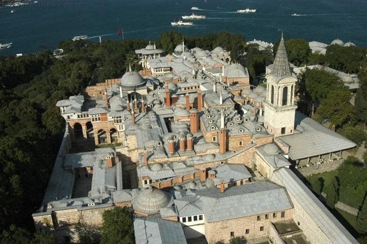 «Великолепный век» превратил дворец Топкапы в must-visit локацию. Фото: Pinterest