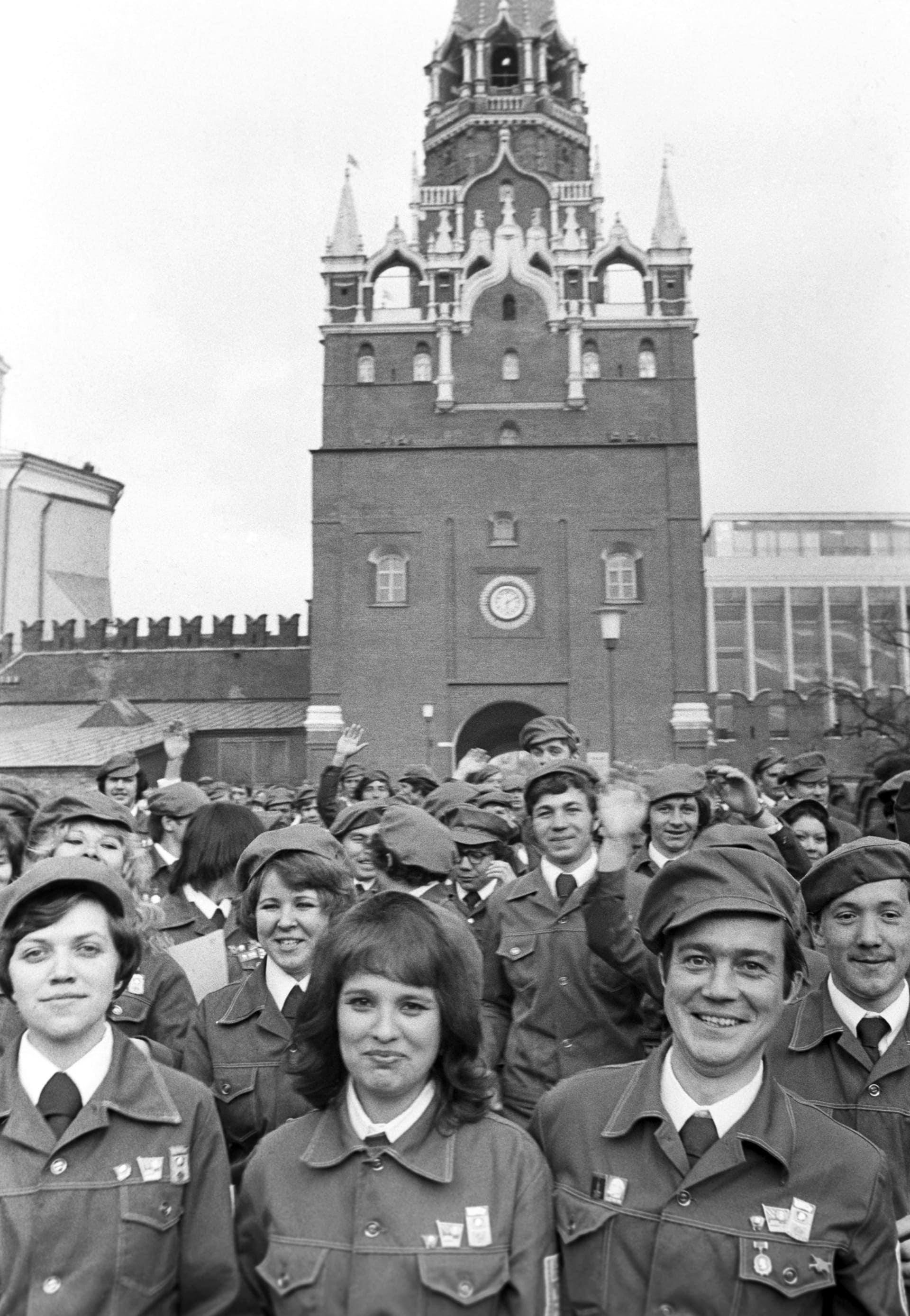 Проводы бойцов Всесоюзного студенческого отряда имени XVII съезда ВЛКСМ, Москва, Красная площадь, 1974 год
