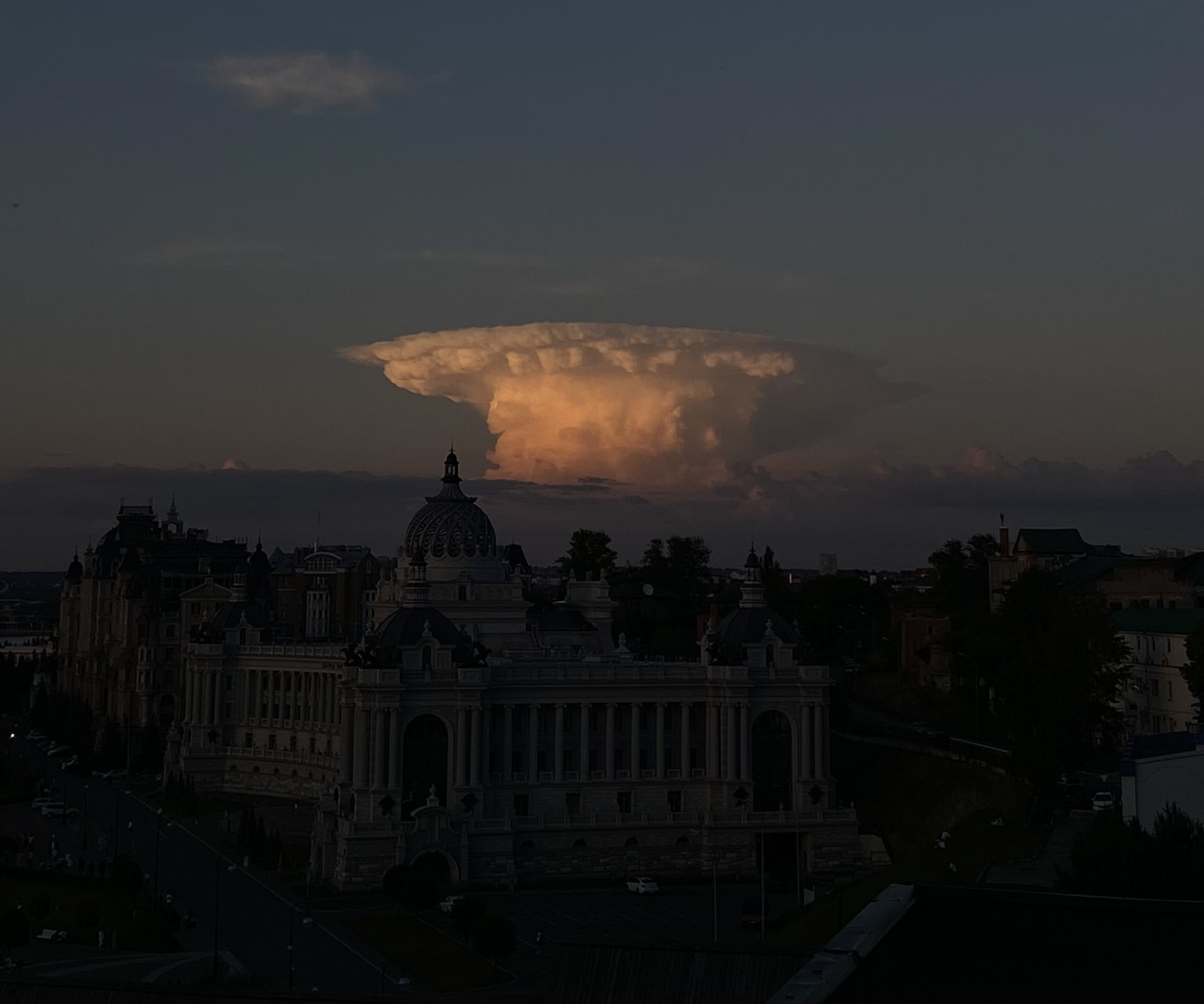 «Ядерный гриб» в Казани