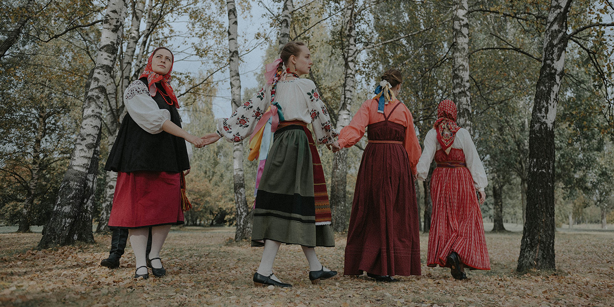 Как ансамбль «Комонь» превратил русские фольклорные песни в авангардную музыку