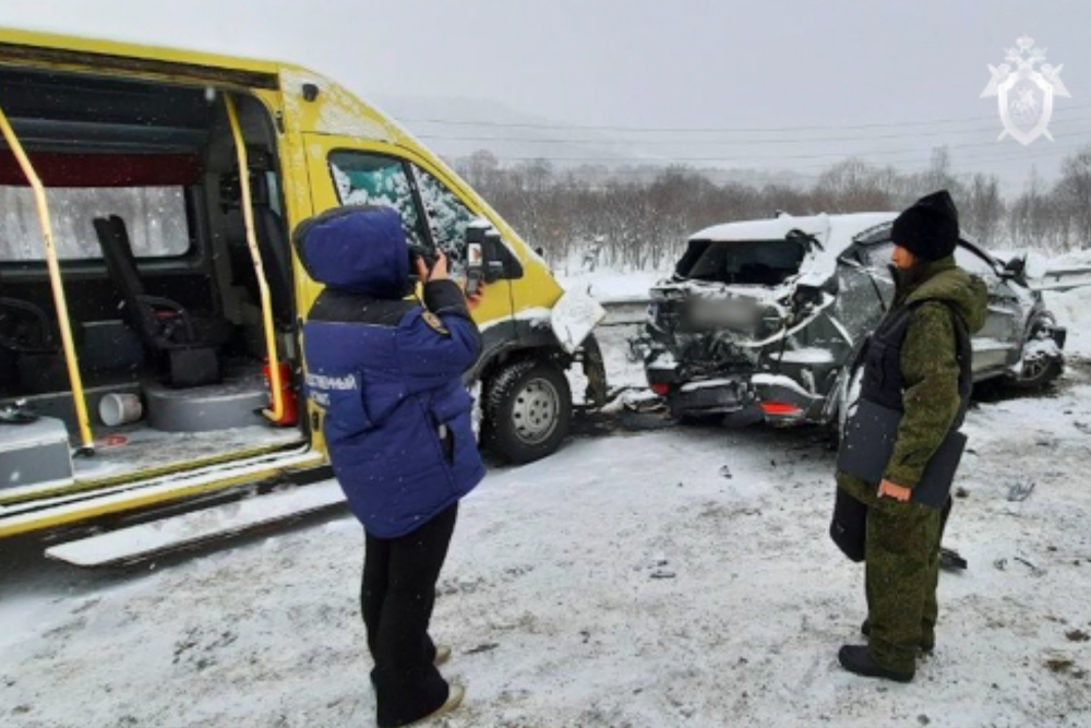 На месте аварии. Сахалинская область,  3 января 2023 года