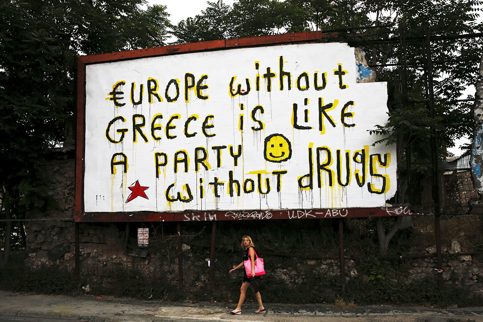 Граффити в Афинах: «Европа без Греции — как вечеринка без наркотиков». Вслед за Грецией Евросоюз могут покинуть Великобритания, Португалия, Испания и Италия