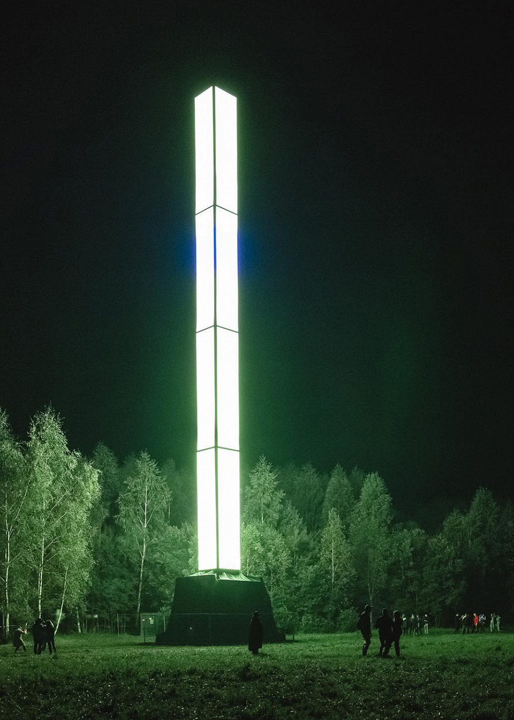 Sila Sveta, инсталляция «Контакт», 2021 год