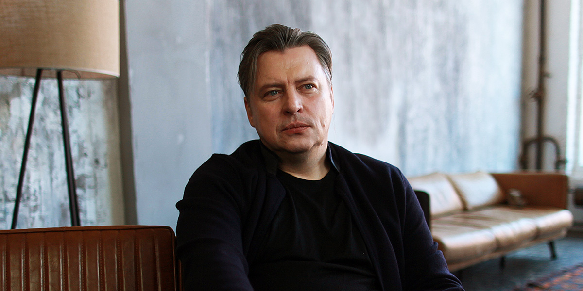 Сценарист Олег Маловичко: «Искать в кино терапию все равно что забивать микроскопом гвозди»